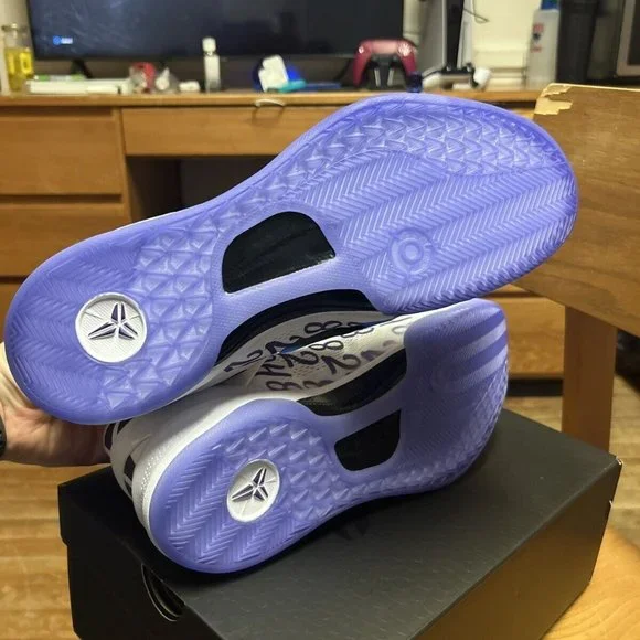 Kobe 8 Protro Court Purple - Size 12 DS IN HAND - Picture 3 of 3